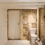 בית נופש La Maison De L'ile, Calme & Atypique, Proche Loire *