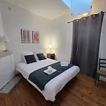 La Maison De L'ile, Calme & Atypique, Proche Loire בית נופש