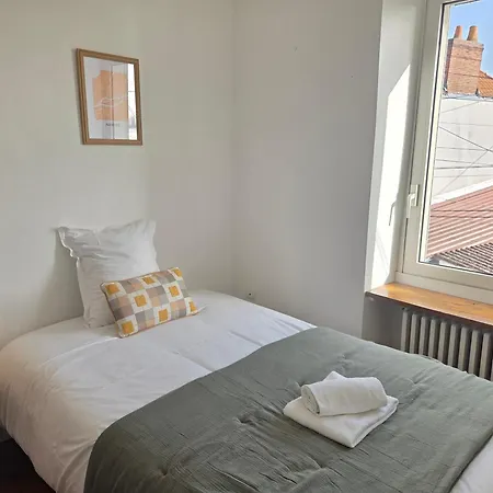 La Maison De L'ile, Calme & Atypique, Proche Loire בית נופש *